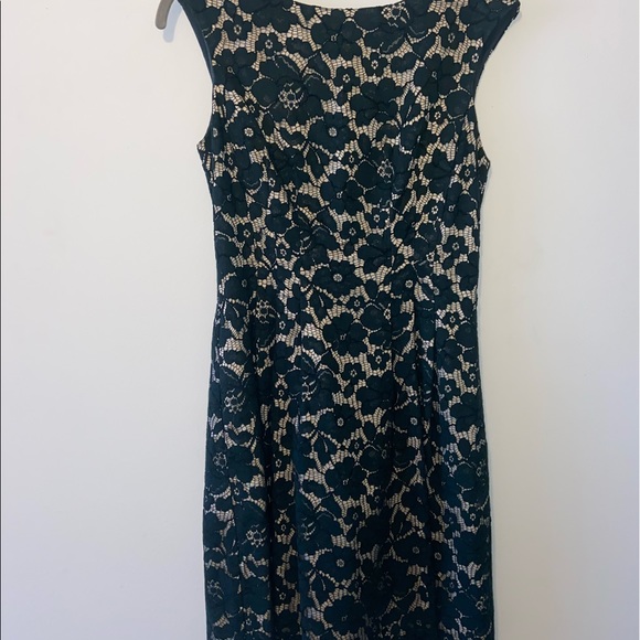 Vince camuto A line size 2 forest green dress - Picture 4 of 5